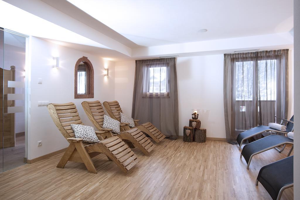 Hotel Italia Corvara In Badia Esterno foto