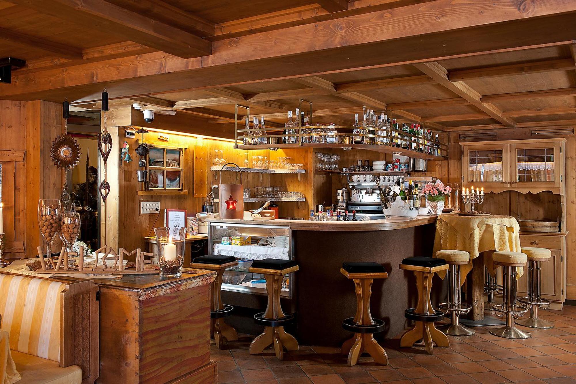 Hotel Italia Corvara In Badia Esterno foto