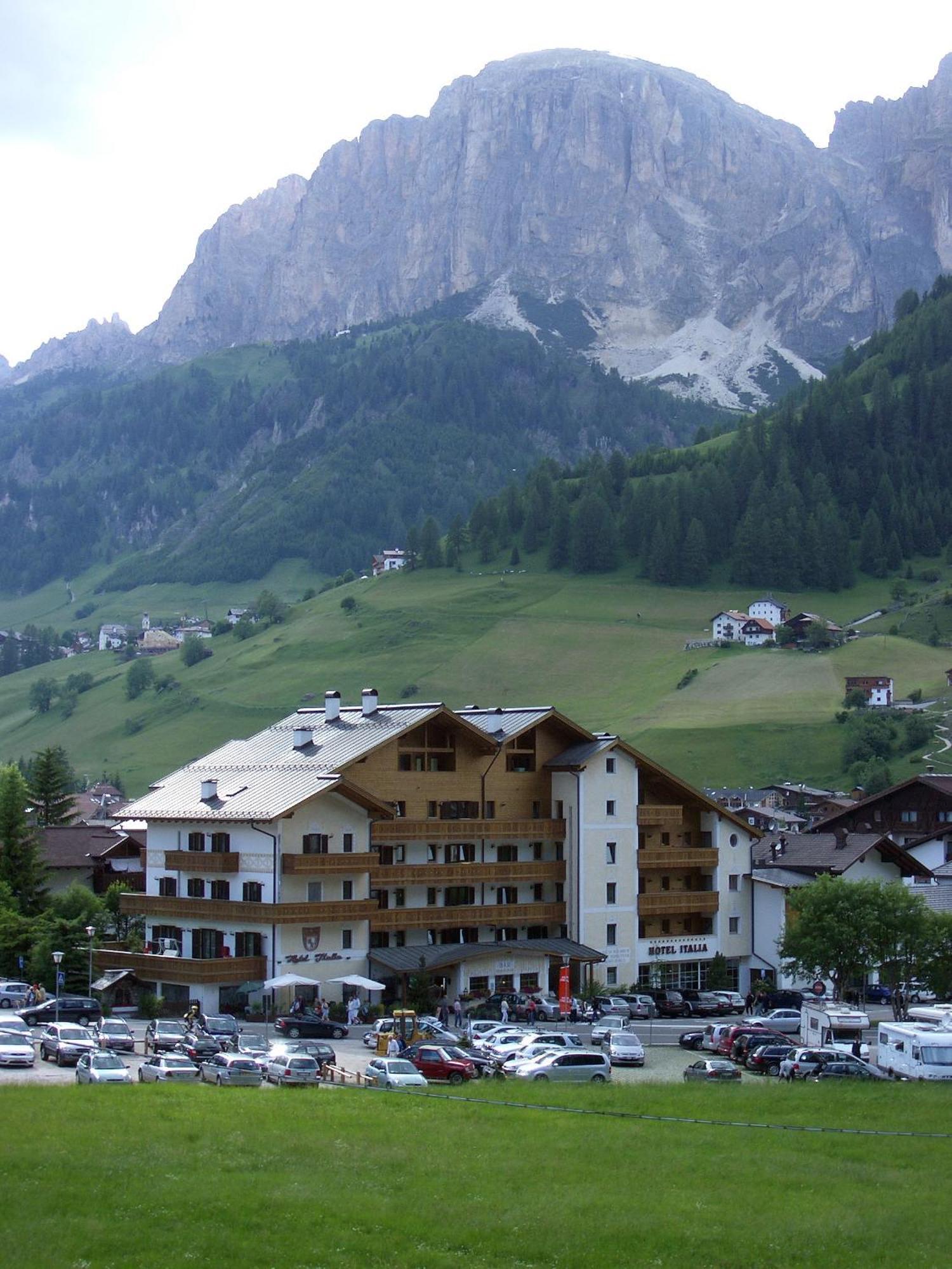 Hotel Italia Corvara In Badia Esterno foto