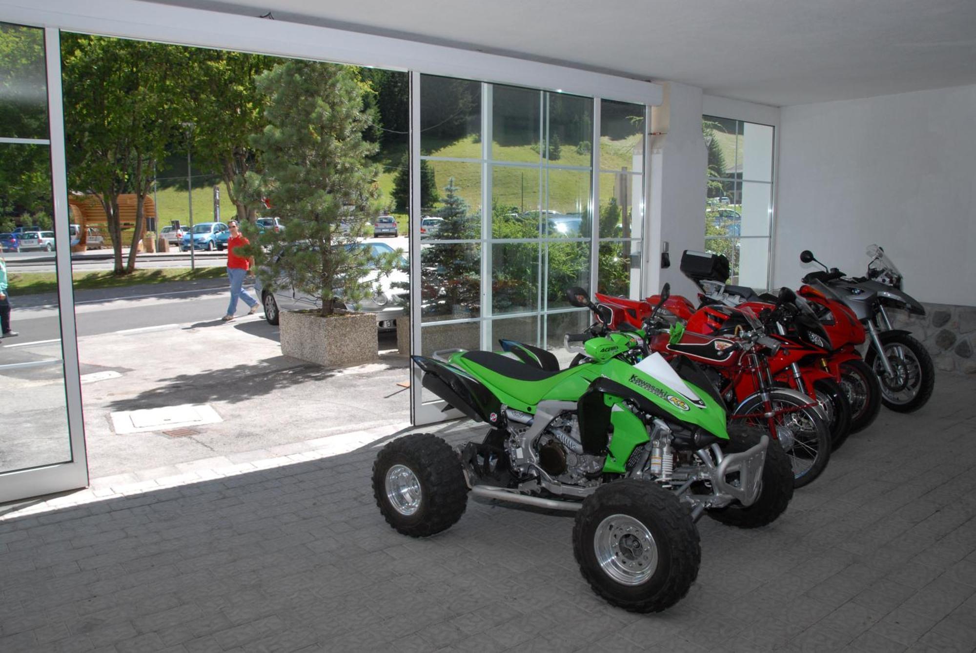 Hotel Italia Corvara In Badia Esterno foto