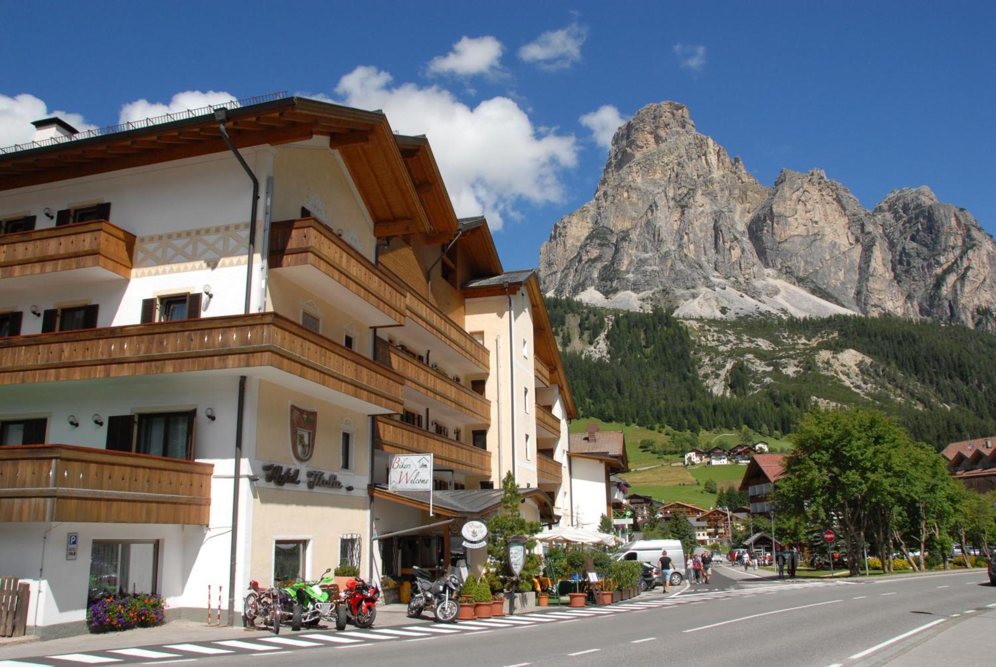 Hotel Italia Corvara In Badia Esterno foto