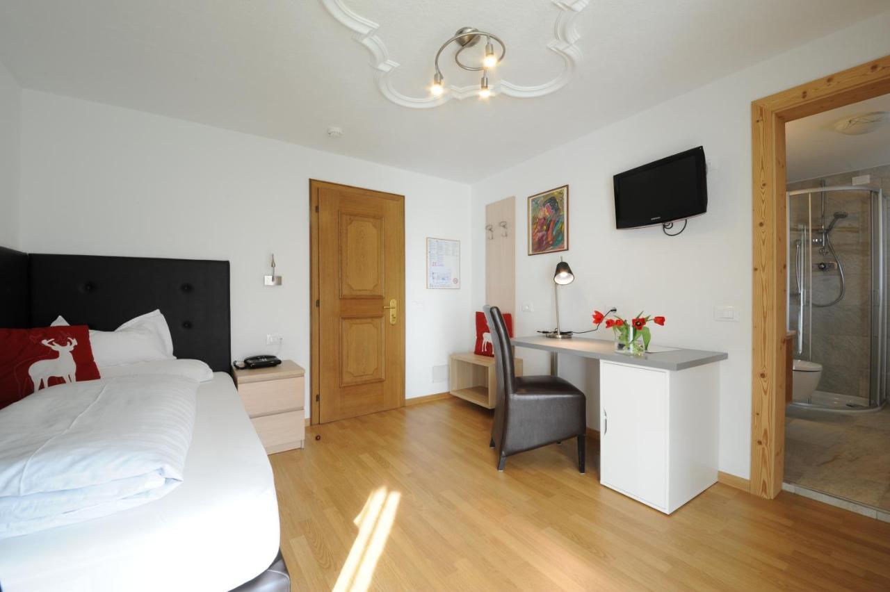 Hotel Italia Corvara In Badia Esterno foto