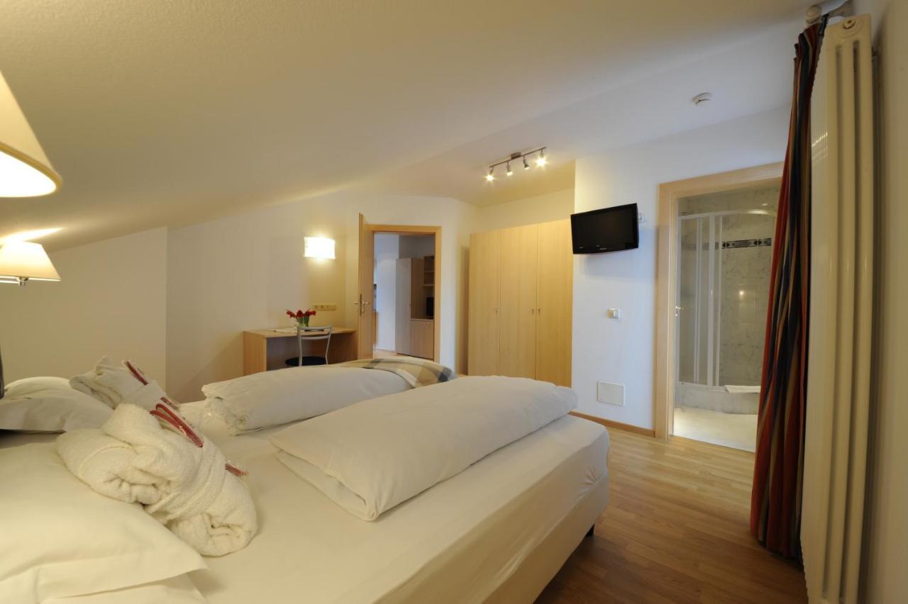 Hotel Italia Corvara In Badia Esterno foto