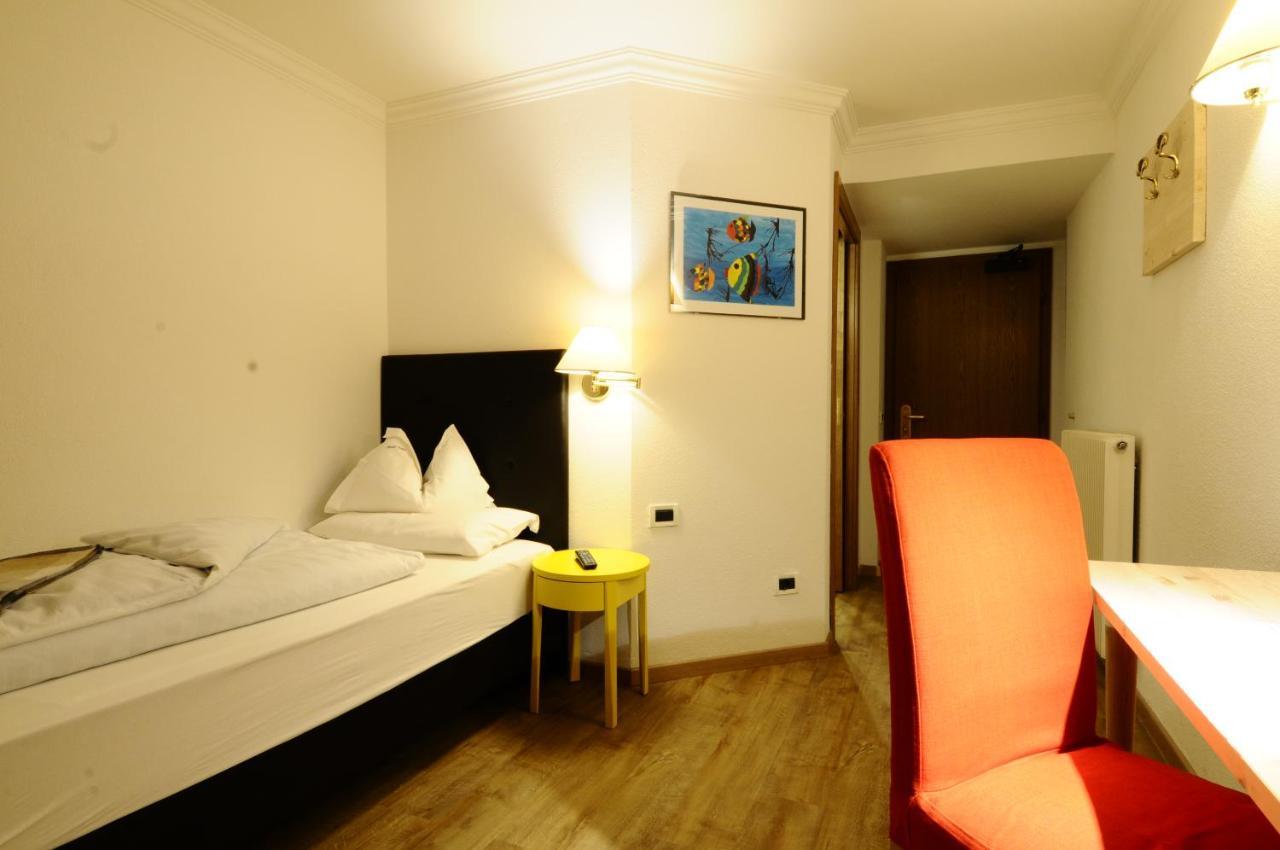Hotel Italia Corvara In Badia Esterno foto